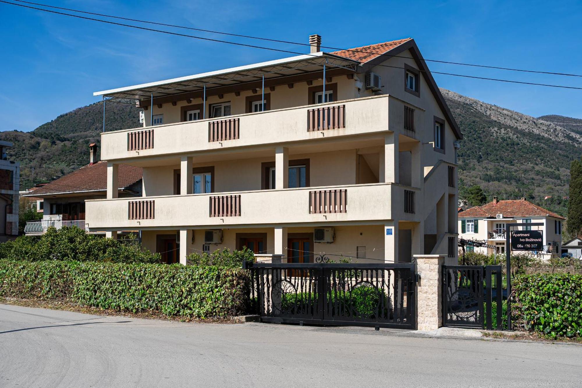 Apartments Ivo Bozinovic Teodo Esterno foto